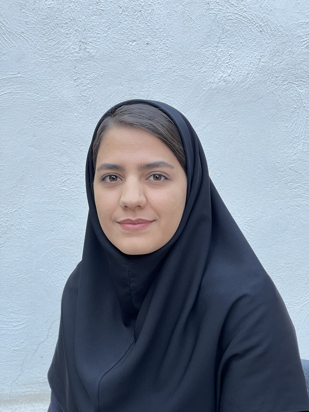 سرکار خانم صولتی دبیر ادبیات